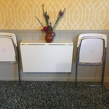 Pienook Apartment แบลนด์ฟอร์ดฟอรัม ภายนอก รูปภาพ
